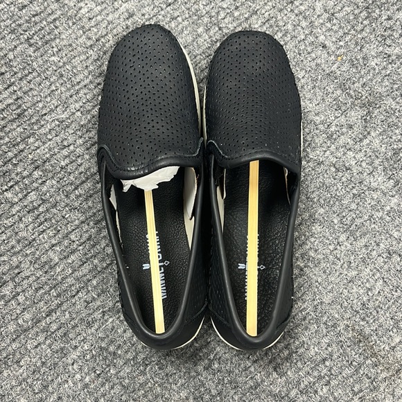 Minnetonka Women’s Pacific Black Loafers (3150) - Picture 4 of 7